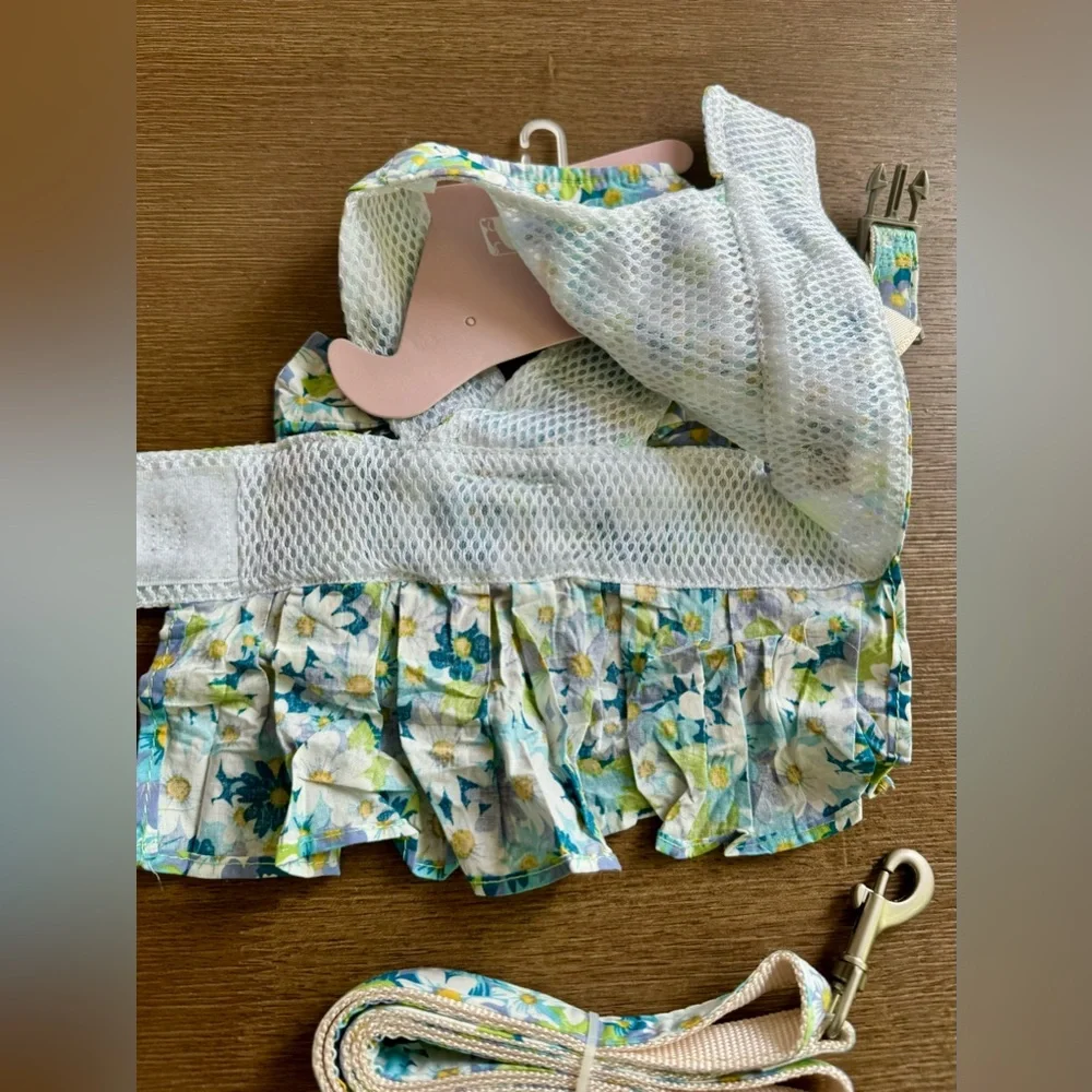NWT Zichen Dress for Pet White Blue Purple Green with Leash